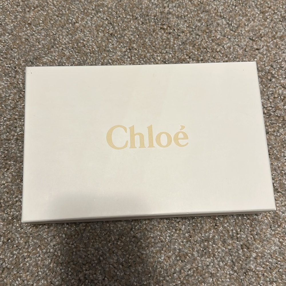 Chloe Gold Long Wallet and Box - Picture 7 of 7
